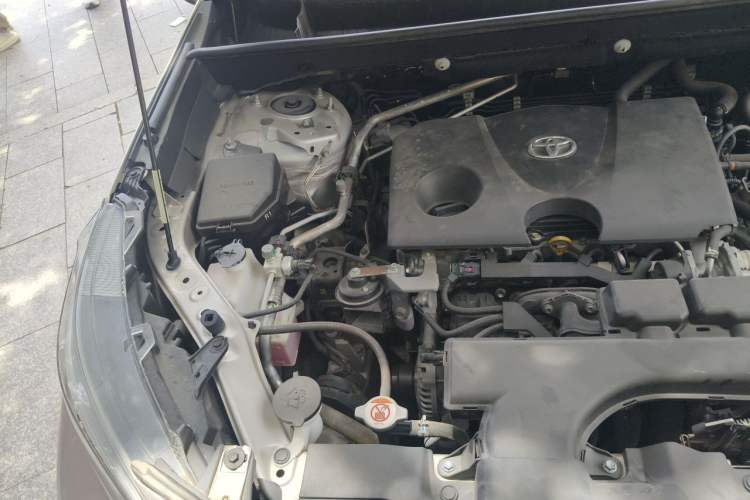 Used Toyota Wildlander 2022 2.0L CVT 4x4 Luxury PLUS Edition Engine Bay Right