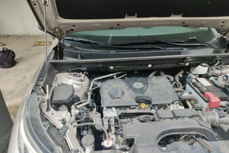 Used Toyota Wildlander 2022 2.0L CVT Two-Wheel Drive Luxury PLUS Edition Engine Bay Right