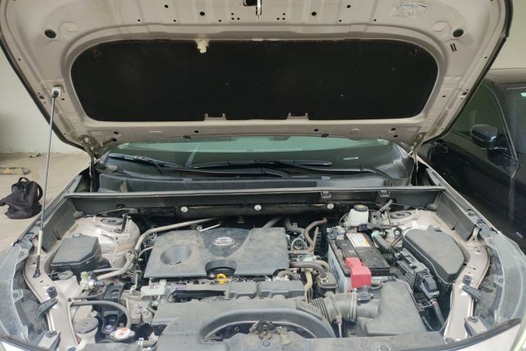 Used Toyota Wildlander 2022 2.0L CVT Two-Wheel Drive Luxury PLUS Edition Engine Bay