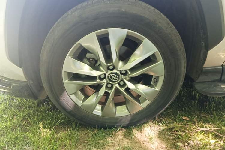 Used Toyota Wildlander 2022 Dual-Engine 2.5L E-CVT Two-Wheel Drive Luxury PLUS Edition Exterior 1