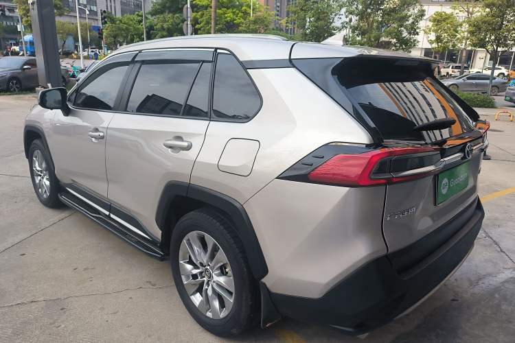 Used Toyota Wildlander 2022 2.0L CVT Two-Wheel Drive Luxury PLUS Edition Exterior 2