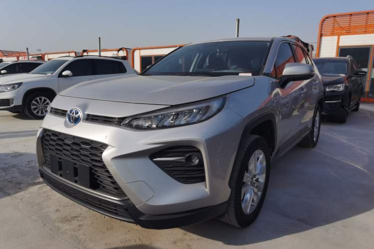Ojetý Toyota Wildlander 2022 Facelifted Dual-Motor 2.5L E-CVT Two-Wheel Drive Leading Edition Guazi used car, China used car export, Used car for sale, Used  cars, Cheapest cars for sale