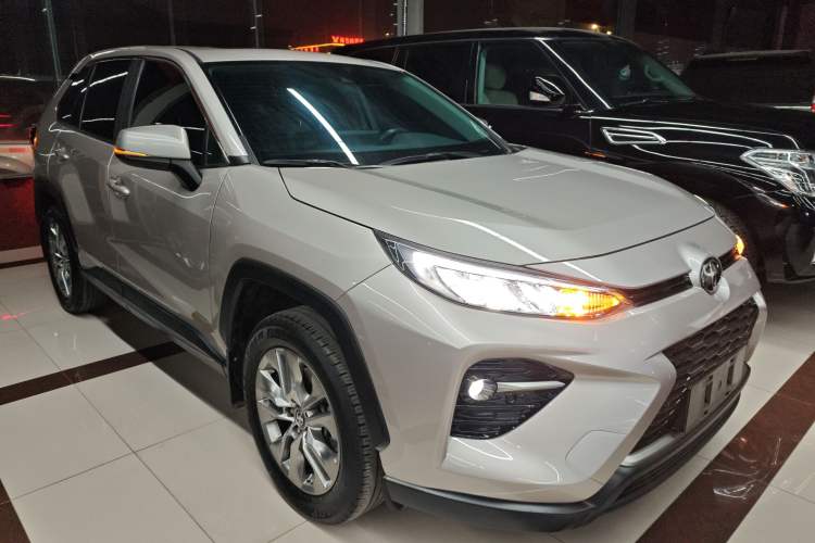 Used Toyota Wildlander 2022 2.0L CVT Two-Wheel Drive Luxury Edition Front Right 45 Deg