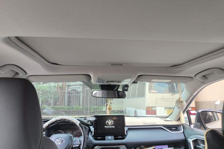 Used Toyota Wildlander 2022 2.0L CVT 4x4 Luxury PLUS Edition Headliner