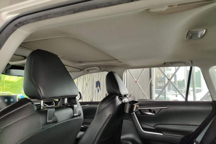 Used Toyota Wildlander 2022 Dual-Engine 2.5L E-CVT Two-Wheel Drive Luxury Edition Headliner