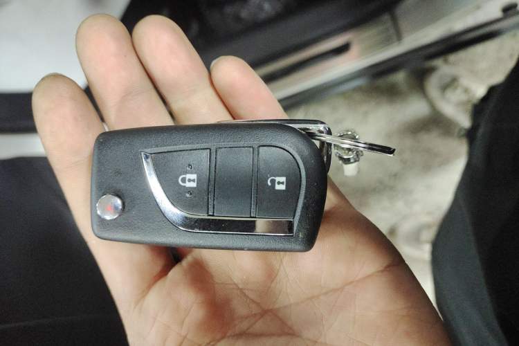 Used Toyota Wildlander 2022 Updated Version 2.0L CVT Two-Wheel Drive Leading Edition Interior 1