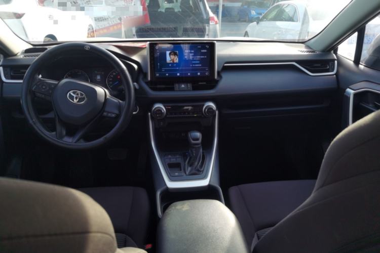 Used Toyota Wildlander 2022 Facelifted Dual-Motor 2.5L E-CVT Two-Wheel Drive Leading Edition Interior 2