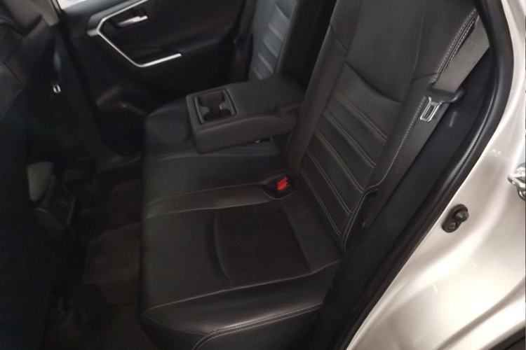 Used Toyota Wildlander 2022 2.0L CVT Two-Wheel Drive Luxury PLUS Edition Interior 6