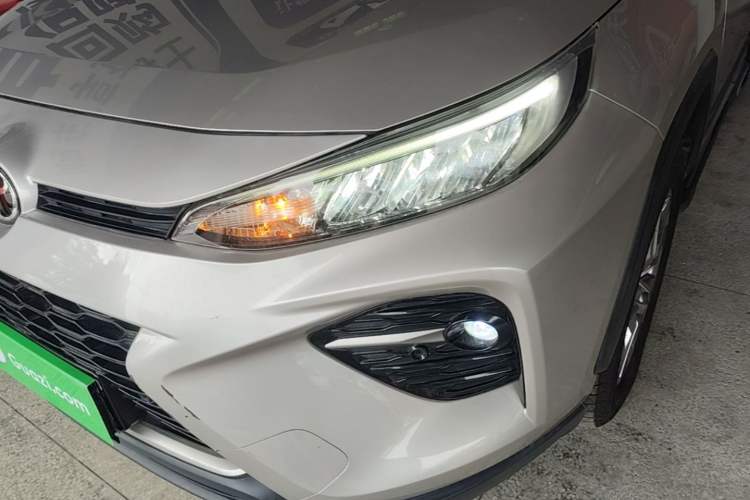 Used Toyota Wildlander 2022 2.0L CVT Two-Wheel Drive Luxury Edition Left Front Headlight