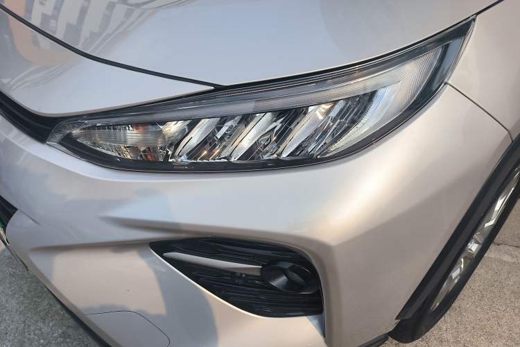Used Toyota Wildlander 2022 2.0L CVT Two-Wheel Drive Luxury PLUS Edition Left Front Headlight