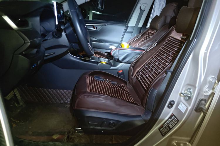 Used Toyota Wildlander 2022 2.0L CVT Two-Wheel Drive Luxury PLUS Edition Left Front Seat