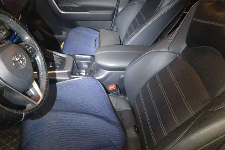Used Toyota Wildlander 2022 Dual-Motor 2.5L E-CVT 4x4 Luxury PLUS Edition Left Front Seat