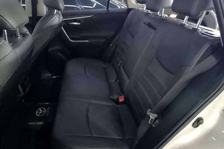 Used Toyota Wildlander 2022 2.0L CVT Two-Wheel Drive Luxury PLUS Edition Left Rear Seat