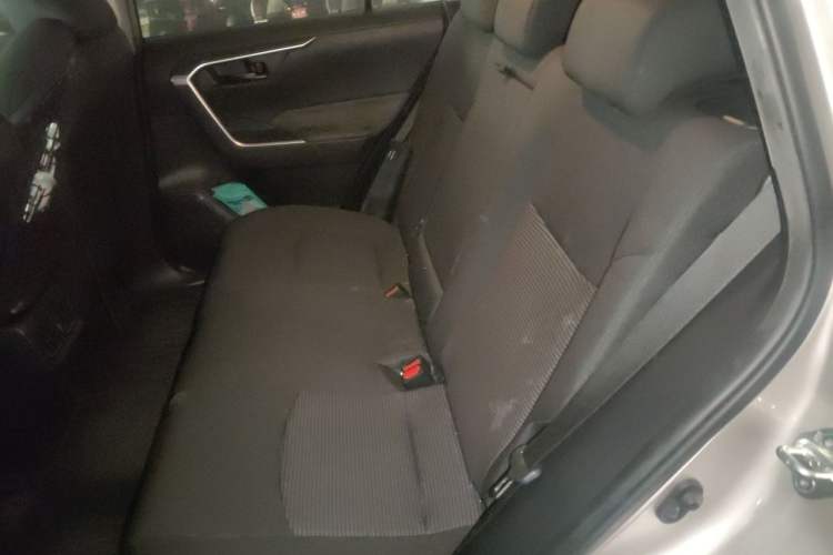 Used Toyota Wildlander 2022 Updated Version 2.0L CVT Two-Wheel Drive Leading Edition Left Rear Seat