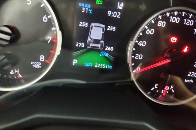 Used Toyota Wildlander 2022 2.0L CVT Four-Wheel Drive Luxury Edition Odometer Close Up