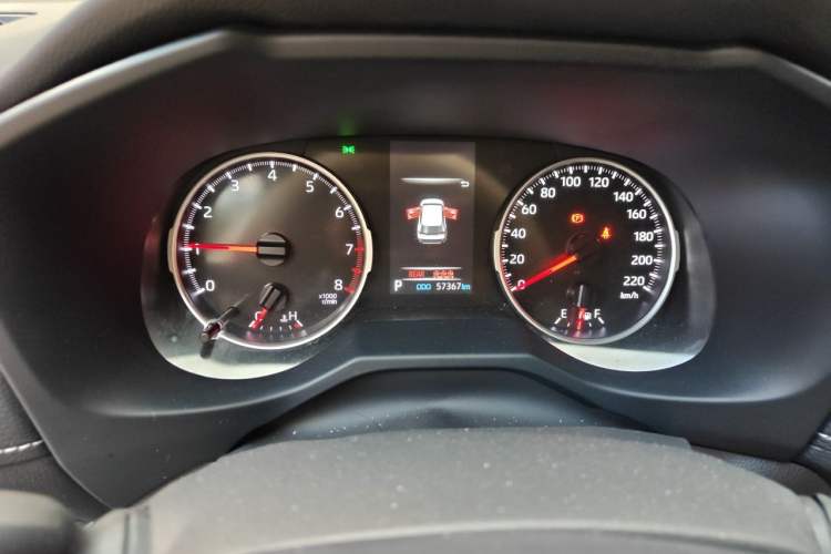 Used Toyota Wildlander 2022 2.0L CVT Two-Wheel Drive Luxury PLUS Edition Odometer Close Up