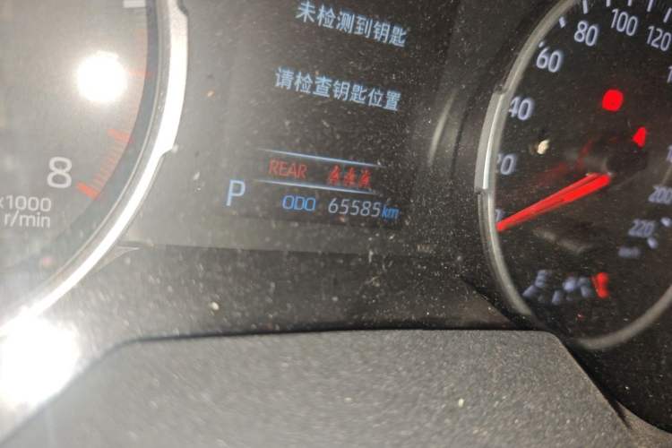 Used Toyota Wildlander 2022 2.0L CVT Two-Wheel Drive Luxury Edition Odometer Close Up