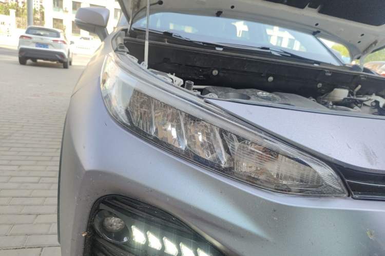 Used Toyota Wildlander 2022 2.0L CVT 4x4 Luxury PLUS Edition Right Front Headlight
