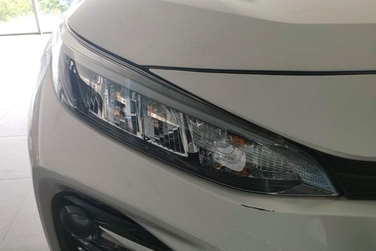 Used Toyota Wildlander 2022 2.0L CVT Four-Wheel Drive Luxury Edition Right Front Headlight