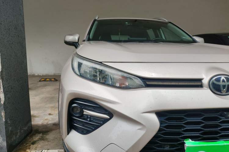 Used Toyota Wildlander 2022 2.0L CVT Two-Wheel Drive Luxury PLUS Edition Right Front Headlight