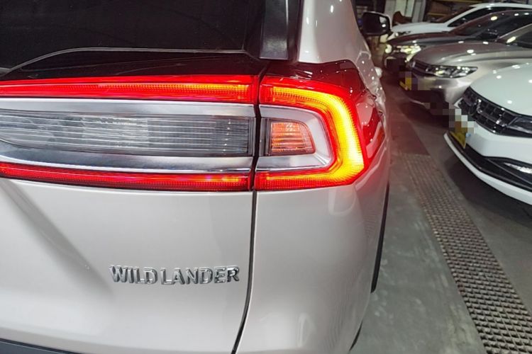 Used Toyota Wildlander 2022 Updated Version 2.0L CVT Two-Wheel Drive Leading Edition Right Rear Taillight