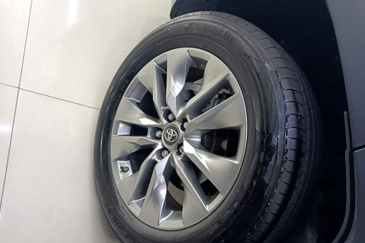 Used Toyota Wildlander 2022 2.0L CVT Two-Wheel Drive Luxury PLUS Edition Right Rear Wheel Hub