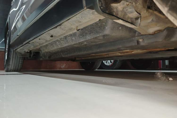Used Toyota Wildlander 2022 2.0L CVT Two-Wheel Drive Luxury Edition Right Side Sill