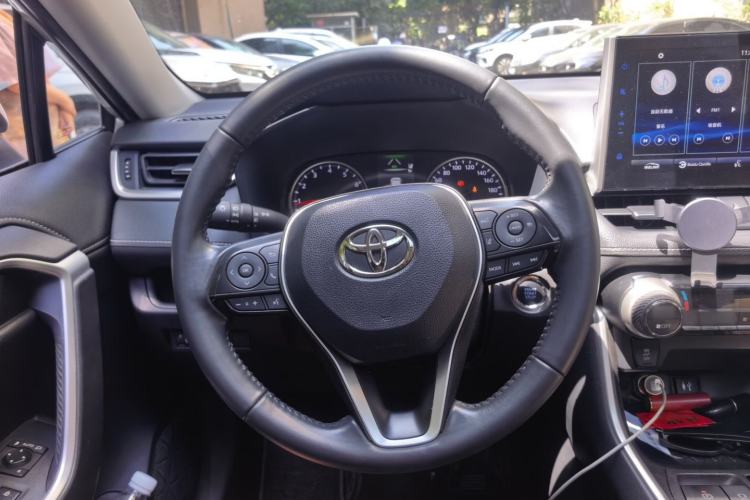 Used Toyota Wildlander 2022 2.0L CVT Two-Wheel Drive Luxury PLUS Edition Steering Wheel