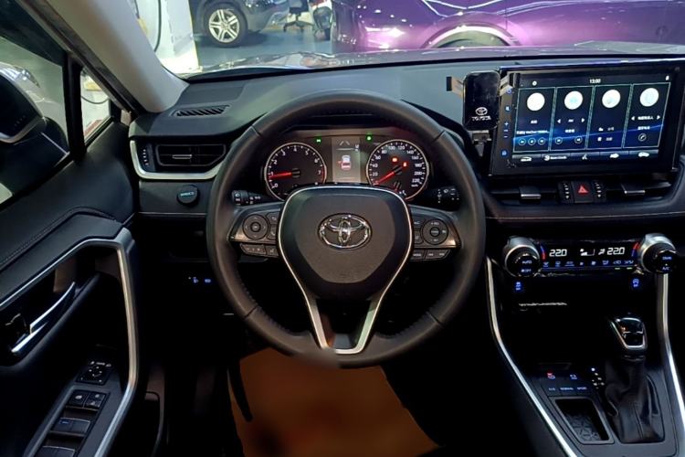 Used Toyota Wildlander 2022 2.0L CVT Two-Wheel Drive Luxury PLUS Edition Steering Wheel