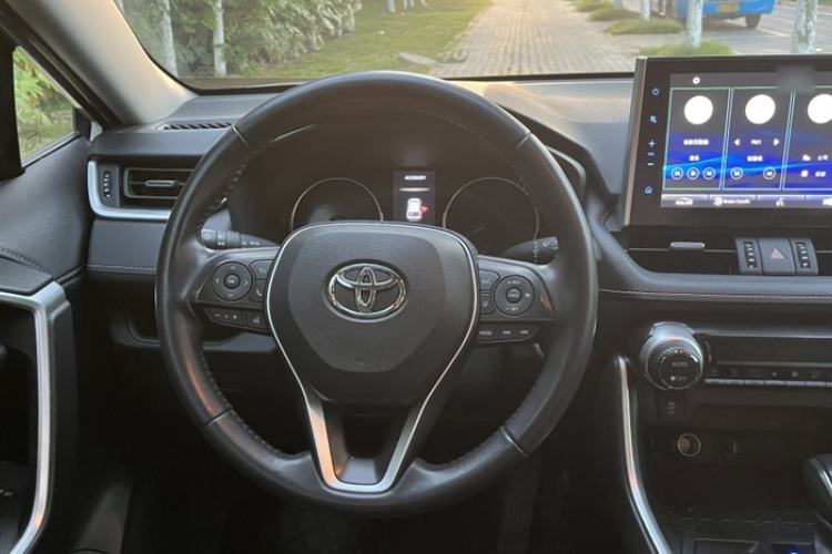 Used Toyota Wildlander 2022 Dual-Engine 2.5L E-CVT Two-Wheel Drive Luxury PLUS Edition Steering Wheel