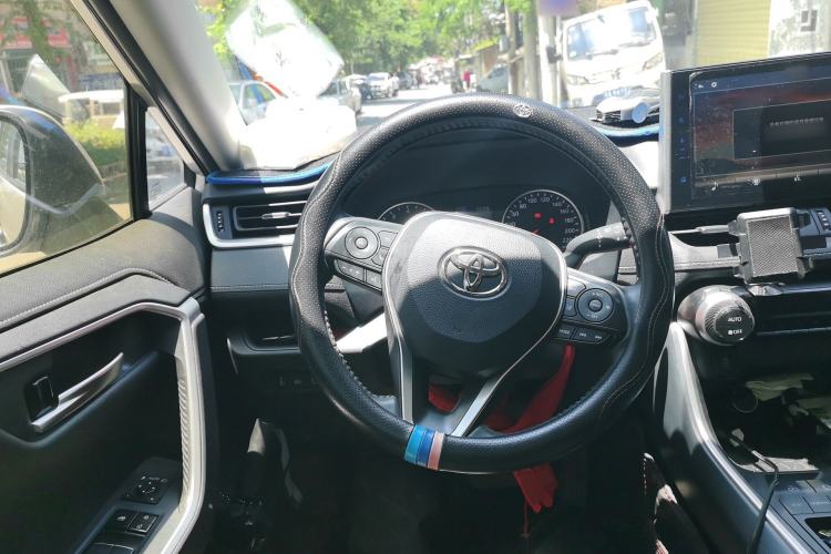 Used Toyota Wildlander 2022 2.0L CVT Two-Wheel Drive Luxury PLUS Edition Steering Wheel