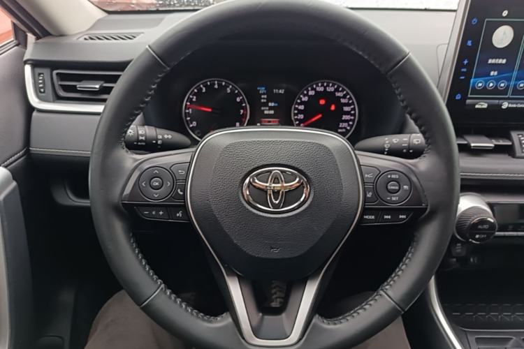 Used Toyota Wildlander 2022 2.0L CVT Two-Wheel Drive Luxury Edition Steering Wheel