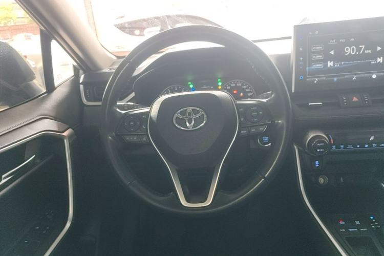 Used Toyota Wildlander 2022 2.0L CVT Two-Wheel Drive Luxury Edition Steering Wheel