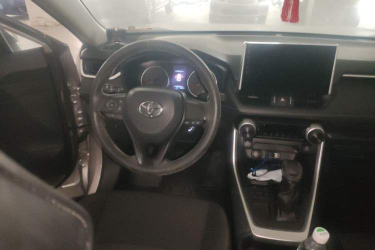 Used Toyota Wildlander 2022 Updated Version 2.0L CVT Two-Wheel Drive Leading Edition Steering Wheel