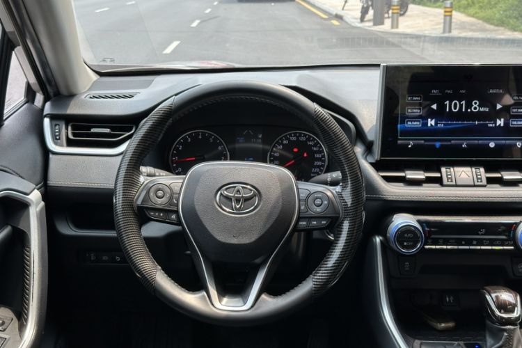 Used Toyota Wildlander 2022 2.0L CVT Two-Wheel Drive Luxury Edition Steering Wheel