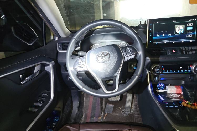 Used Toyota Wildlander 2022 2.0L CVT Two-Wheel Drive Luxury PLUS Edition Steering Wheel