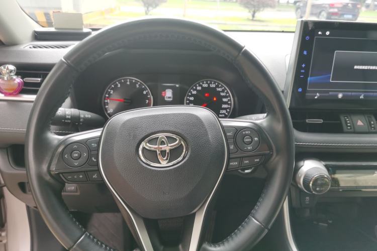 Used Toyota Wildlander 2022 2.0L CVT Two-Wheel Drive Luxury Edition Steering Wheel