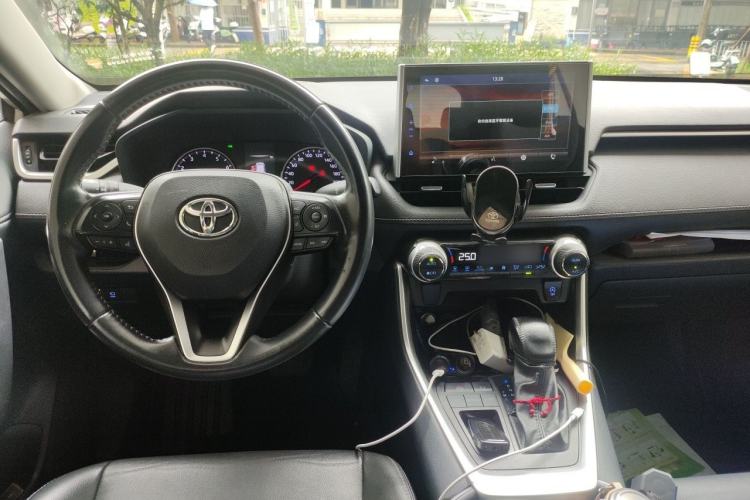Used Toyota Wildlander 2022 2.0L CVT Two-Wheel Drive Luxury PLUS Edition Steering Wheel