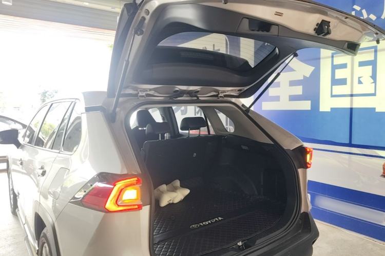 Used Toyota Wildlander 2022 2.0L CVT Two-Wheel Drive Luxury Edition Trunk