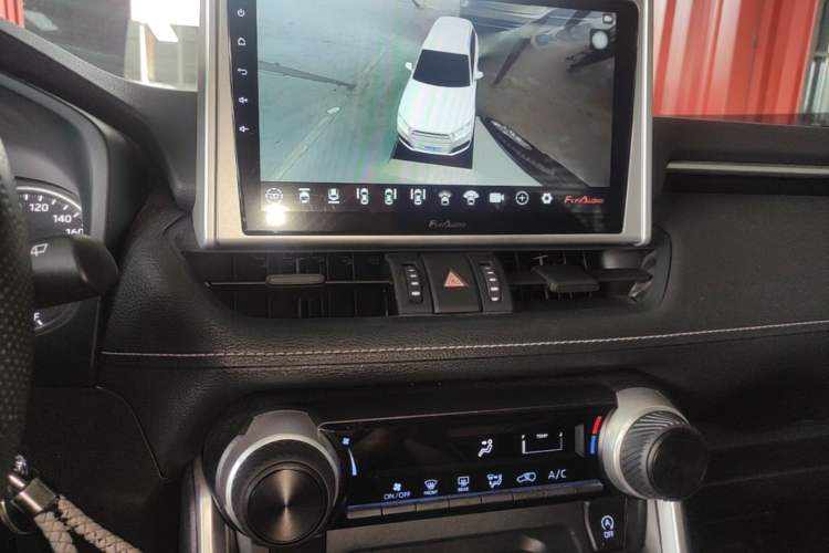 Used Toyota Wildlander 2022 2.0L CVT Two-Wheel Drive Leading Edition Audio And AC Panel