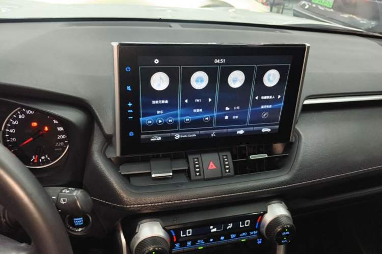 Used Toyota Wildlander 2022 2.0L CVT Two-Wheel Drive Luxury Edition Audio And AC Panel