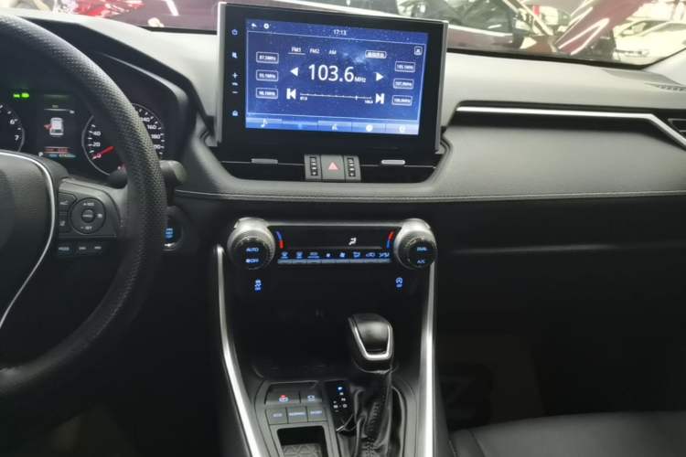 Used Toyota Wildlander 2022 2.0L CVT Two-Wheel Drive Luxury PLUS Edition Audio And AC Panel