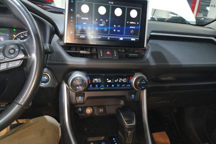 Used Toyota Wildlander 2022 2.0L CVT Two-Wheel Drive Luxury PLUS Edition Audio And AC Panel