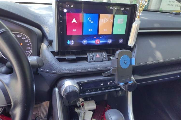 Used Toyota Wildlander 2022 2.0L CVT Two-Wheel Drive Leading Edition Audio And AC Panel