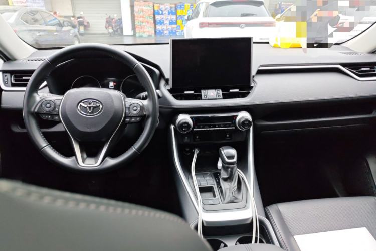 Used Toyota Wildlander 2022 Dual-Engine 2.5L E-CVT Two-Wheel Drive Prestige Edition Center Console