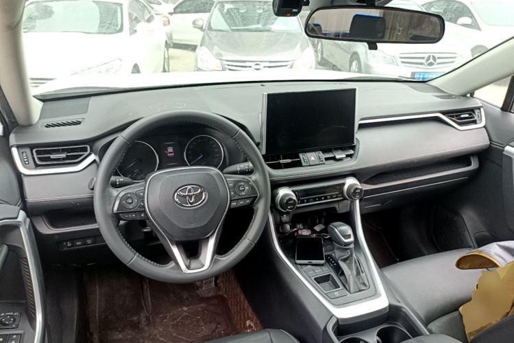 Used Toyota Wildlander 2022 Dual-Engine 2.5L E-CVT Two-Wheel Drive Luxury PLUS Edition Center Console