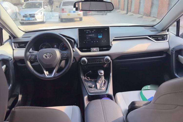 Used Toyota Wildlander 2022 Dual-Engine 2.5L E-CVT Four-Wheel Drive Luxury Edition Center Console