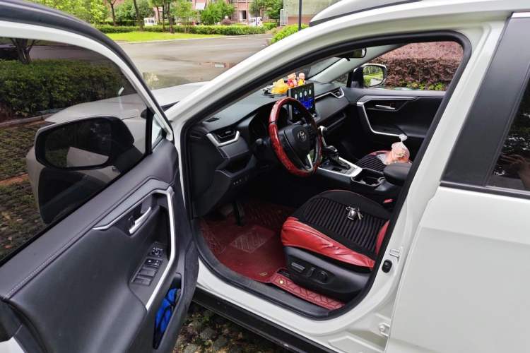 Used Toyota Wildlander 2022 Dual-Engine 2.5L E-CVT Two-Wheel Drive Luxury PLUS Edition Driver Seat