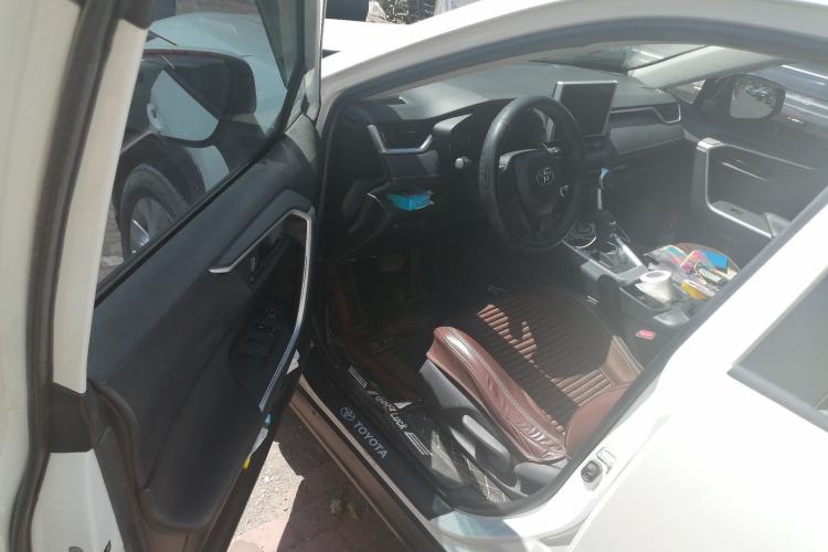 Used Toyota Wildlander 2022 2.0L CVT Two-Wheel Drive Leading Edition Driver Seat
