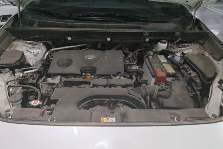 Used Toyota Wildlander 2022 2.0L CVT Two-Wheel Drive Luxury Edition Engine Bay